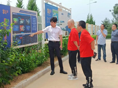 大連玛雅吧集団と大連聖亜旅行控股有限公司は提携意向に達した